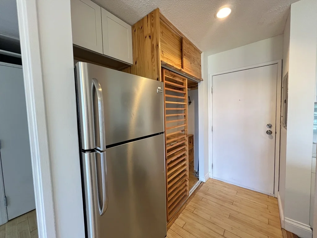 1 bed, 1 bath apartment for rent at 133 Commander Shea Boulevard Unit 410, Quincy — photo 16 of 16