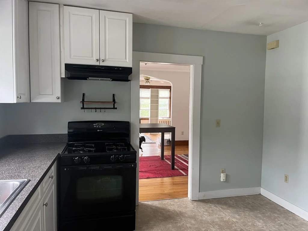 3 bed, 1 bath apartment for rent at 133 Cottage St Unit 133, Norwood — photo 7 of 29