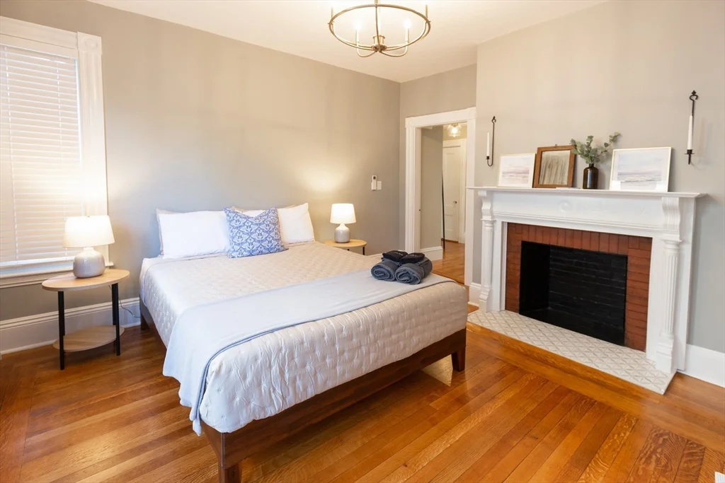 1 bed, 1 bath apartment for rent at 133 Court St Unit 1, Downtown — photo 9 of 16