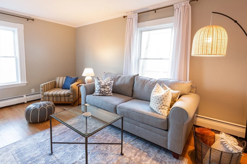 2 bed, 1 bath apartment for rent at 133 Court St Unit 2, Downtown — photo 4 of 13