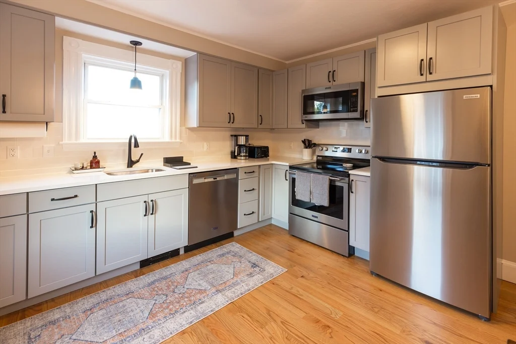 2 bed, 1 bath apartment for rent at 133 Court St Unit 2, Downtown — photo 1 of 13