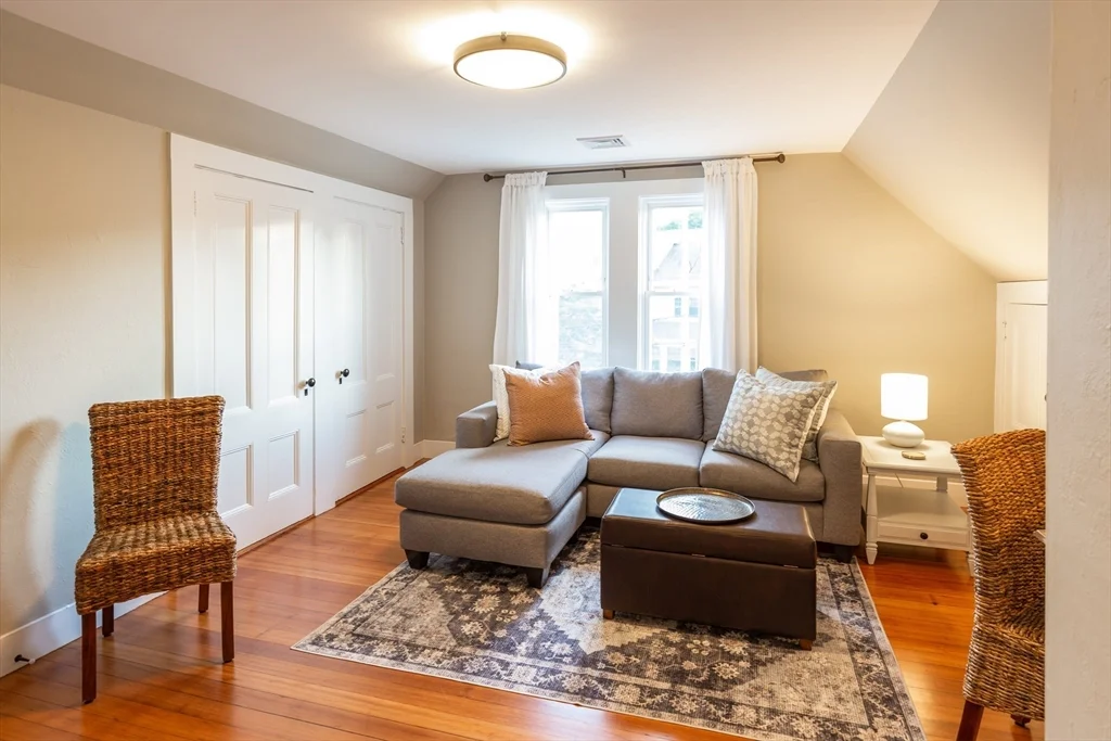 1 bed, 1 bath apartment for rent at 133 Court St Unit 3, Braintree Highlands — photo 5 of 11