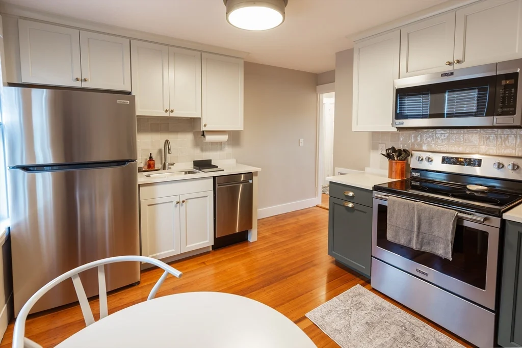 1 bed, 1 bath apartment for rent at 133 Court St Unit 3, Braintree Highlands — photo 2 of 11