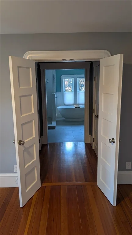 5 bed, 3 bath apartment for rent at 133 Elmwood Rd Unit 2, Swampscott — photo 10 of 29