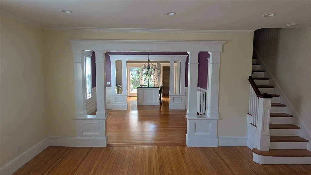 5 bed, 3 bath apartment for rent at 133 Elmwood Rd Unit 2, Swampscott — photo 3 of 29
