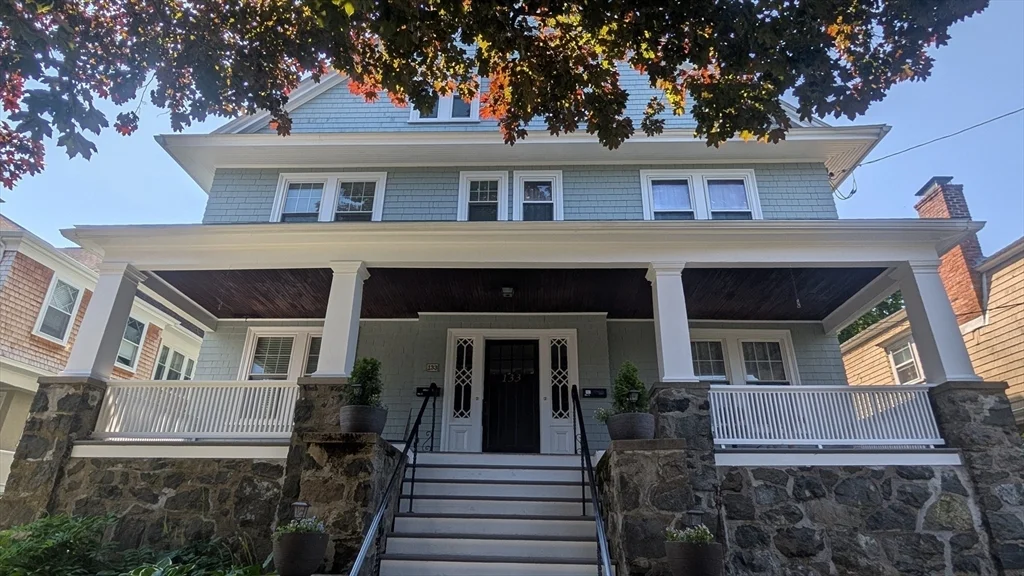 5 bed, 3 bath apartment for rent at 133 Elmwood Rd Unit 2, Swampscott — photo 1 of 29