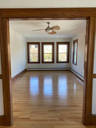 3 bed, 1 bath apartment for rent at 133 Grove St Unit 2, Watertown — photo 9 of 10