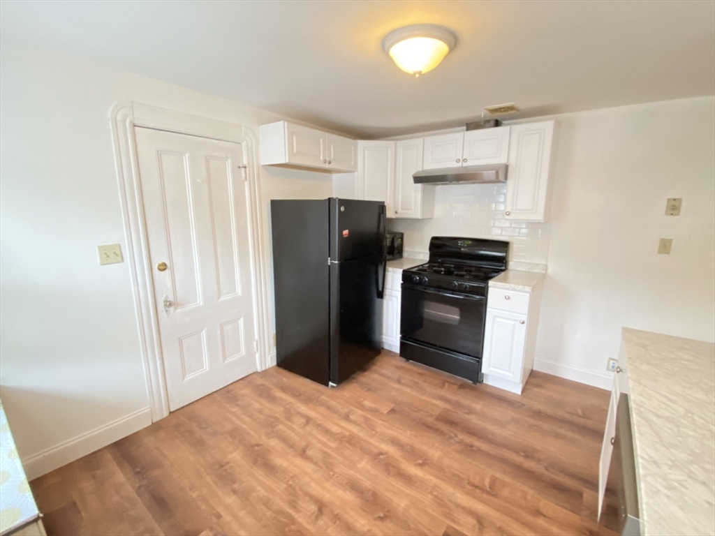 2 bed, 1 bath apartment for rent at 133 Mt Vernon St Unit 3, Malden — photo 7 of 7