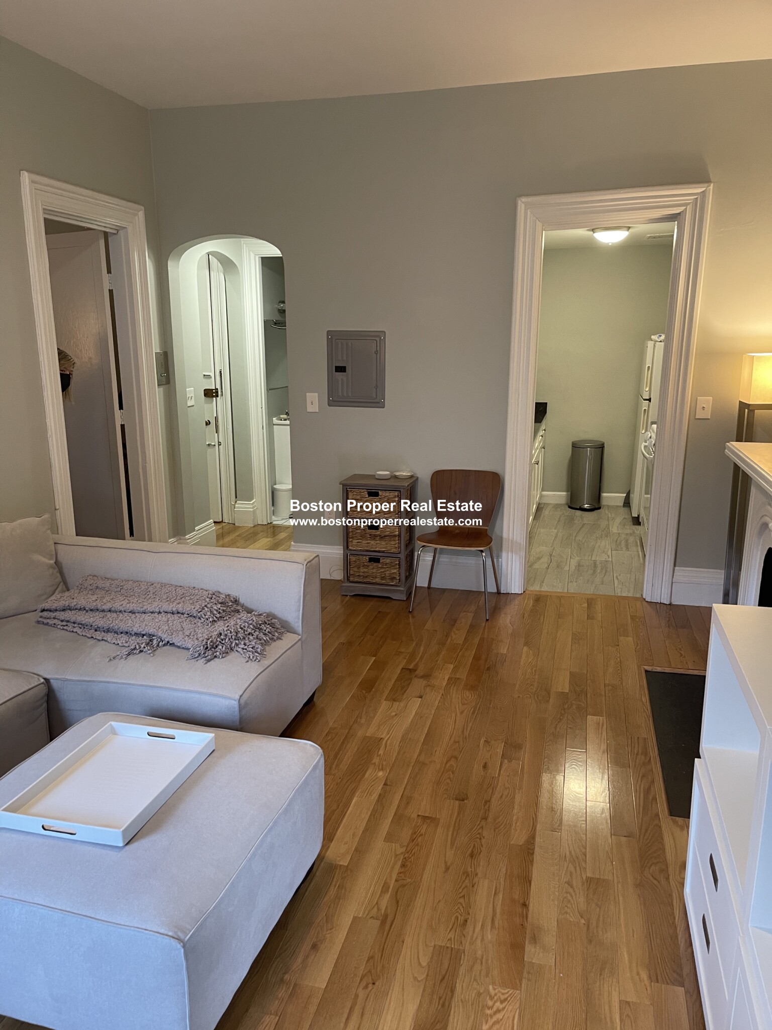 1 bed, 1 bath apartment for rent at 133 Newbury St Unit 3R, Back Bay — photo 3 of 12