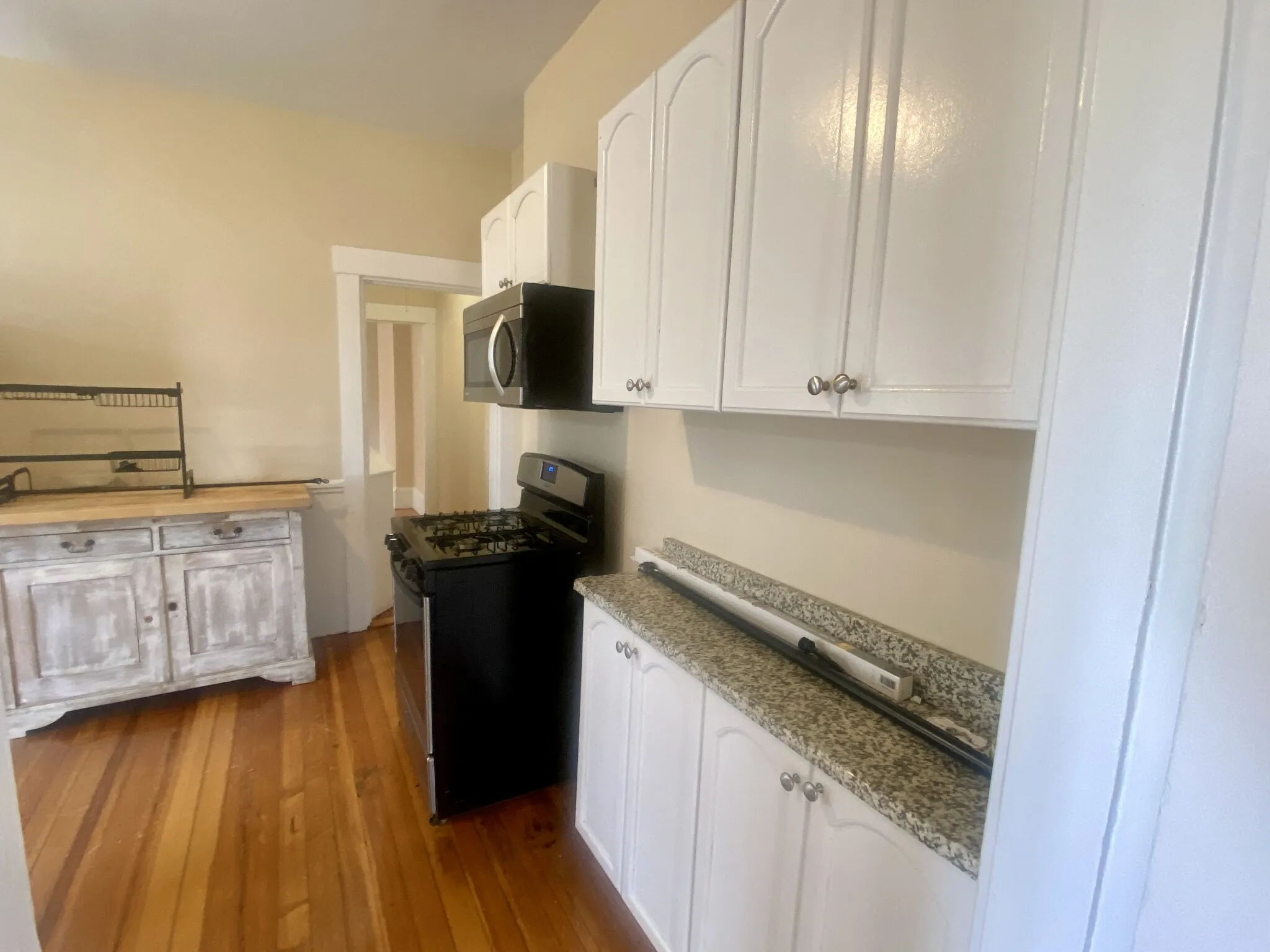 3 bed, 1 bath apartment for rent at 133 Otis St Unit 2, East Cambridge — photo 20 of 22