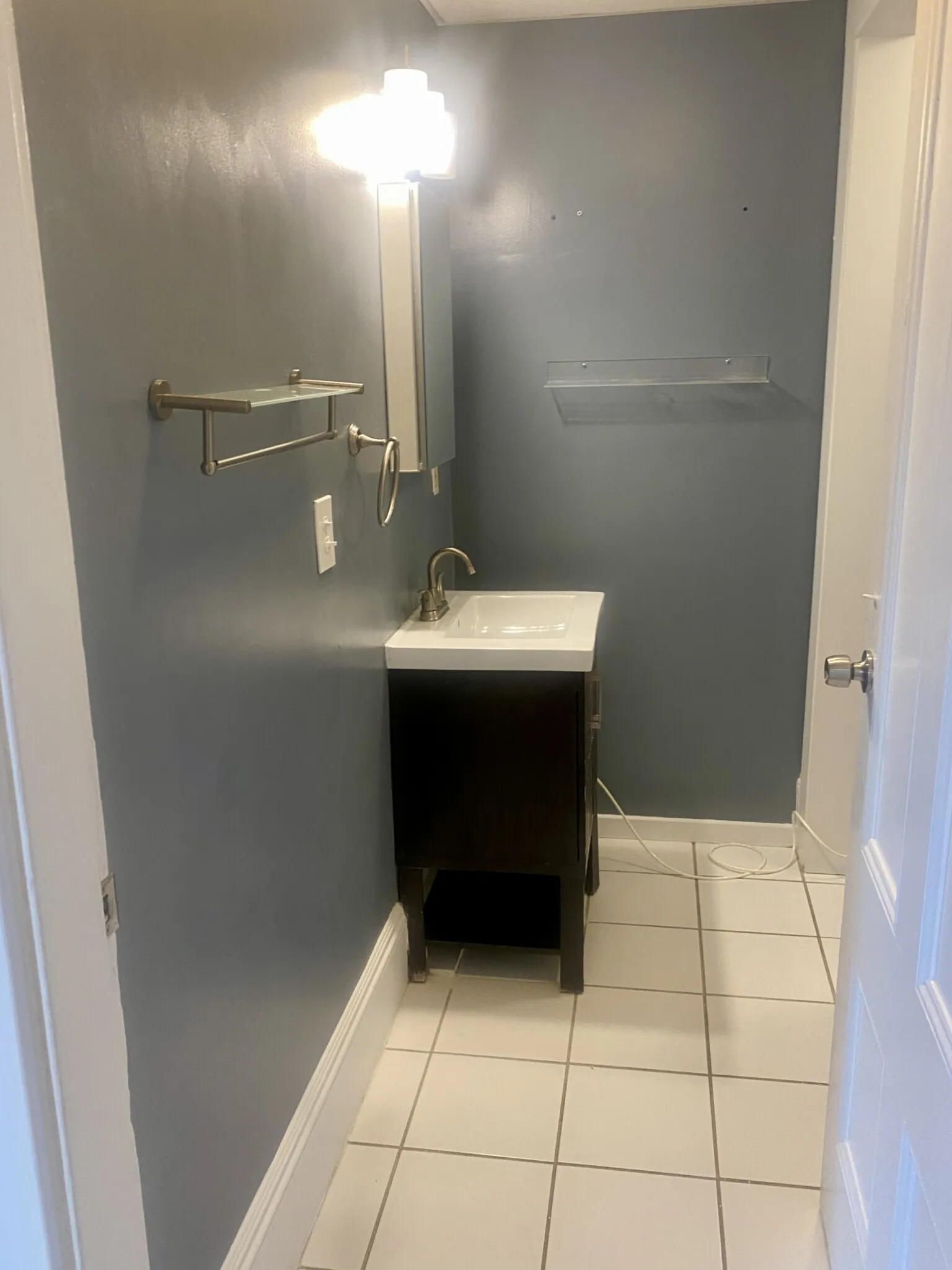 3 bed, 1 bath apartment for rent at 133 Otis St Unit 2, East Cambridge — photo 4 of 22