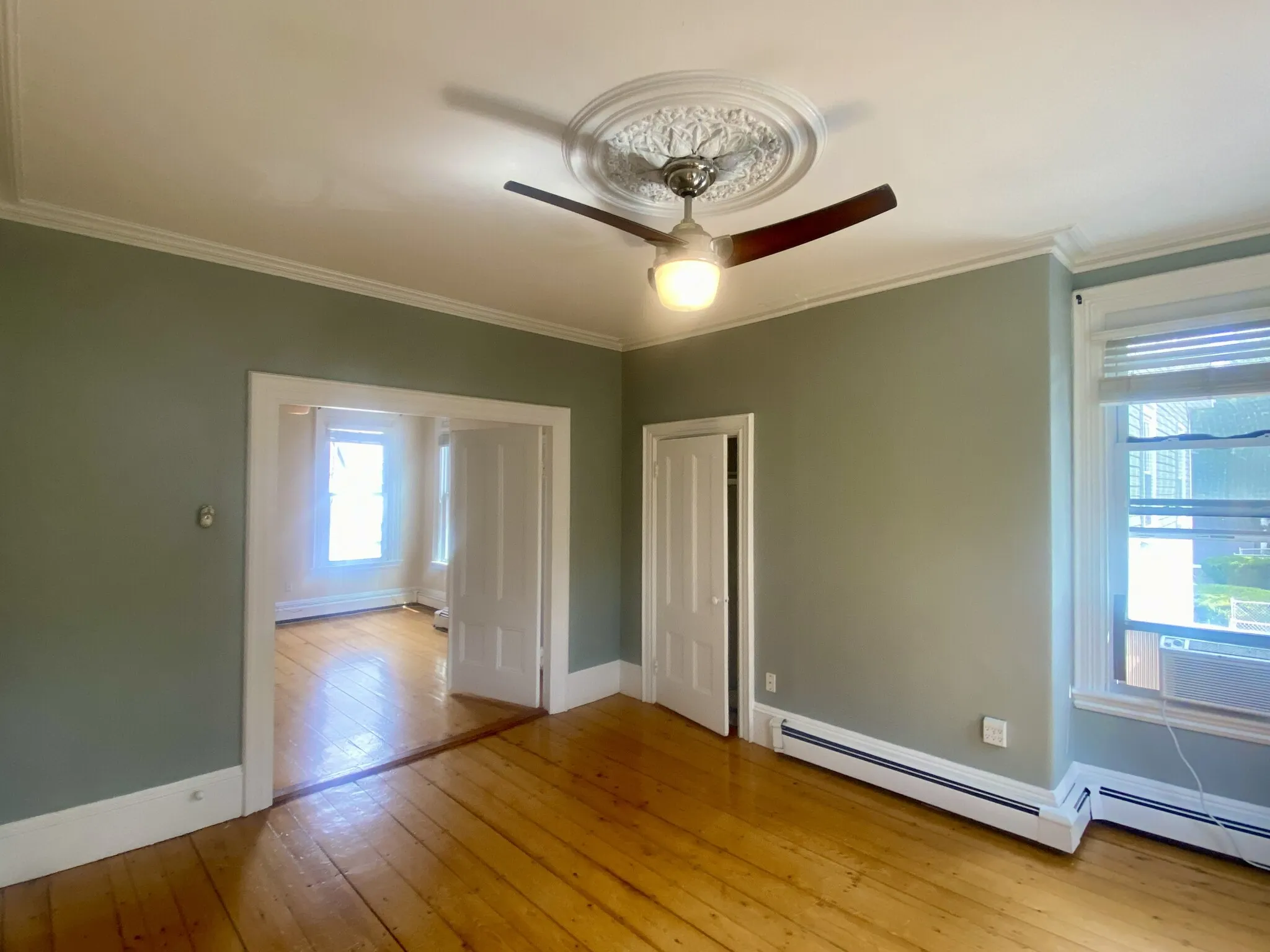 3 bed, 1 bath apartment for rent at 133 Otis St Unit 2, East Cambridge — photo 3 of 22