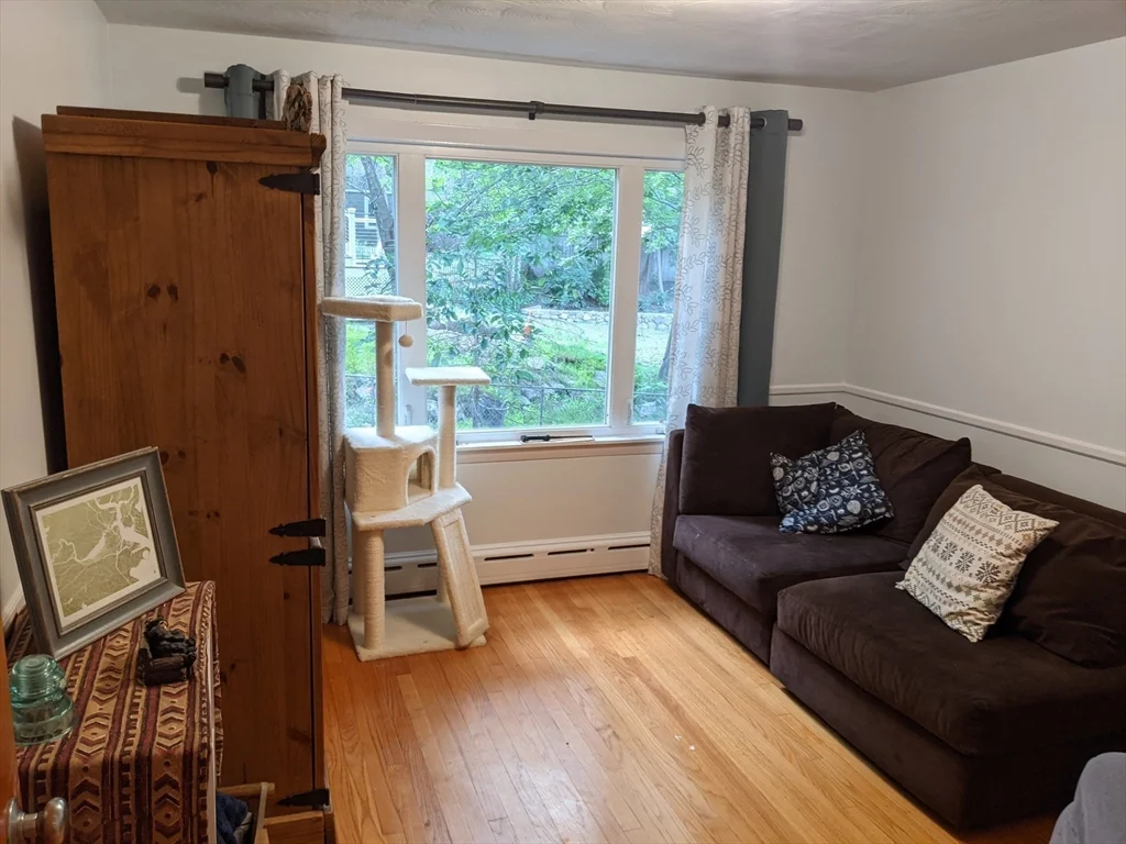 4 bed, 2 bath apartment for rent at 133 Park Ave Unit 133, Arlington — photo 9 of 30