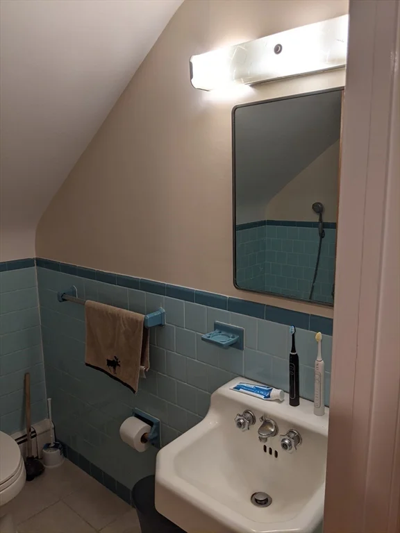 4 bed, 2 bath apartment for rent at 133 Park Ave Unit 133, Arlington — photo 12 of 30