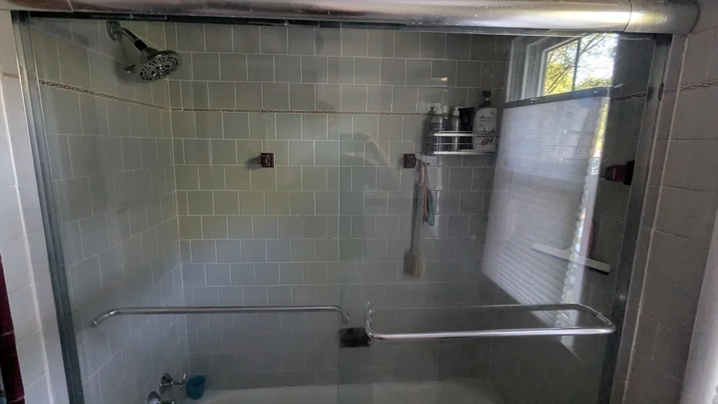 4 bed, 2 bath apartment for rent at 133 Park Ave Unit 133, Arlington — photo 10 of 30