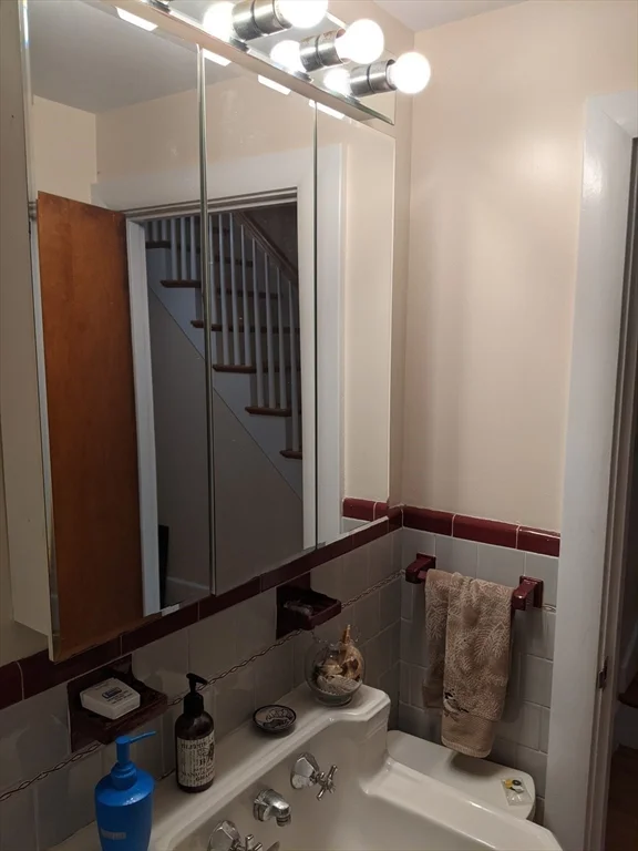 4 bed, 2 bath apartment for rent at 133 Park Ave Unit 133, Arlington — photo 14 of 30