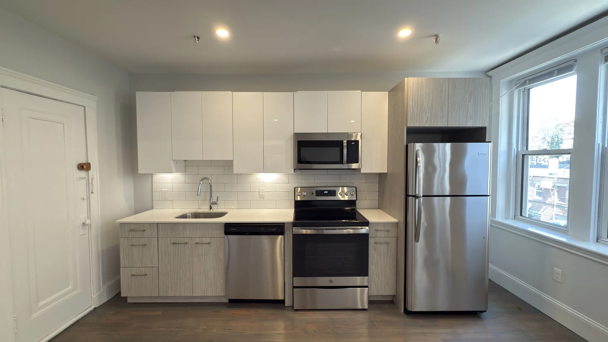 Studio bed, 1 bath apartment for rent at 133 Park Dr Unit 17F, Fenway