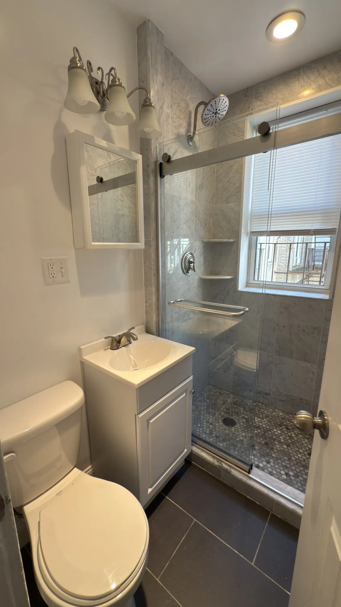 Studio bed apartment for rent at 133 Park Dr Unit 25D, Fenway — photo 7 of 11