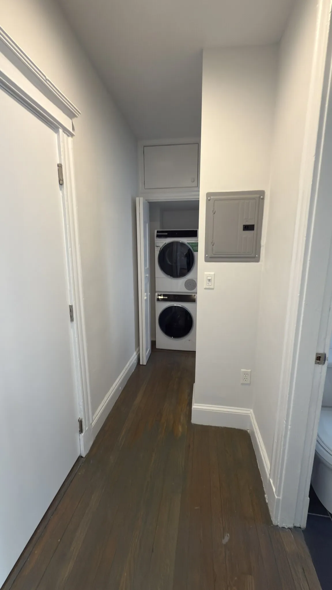 Studio bed apartment for rent at 133 Park Dr Unit 25D, Fenway — photo 6 of 11