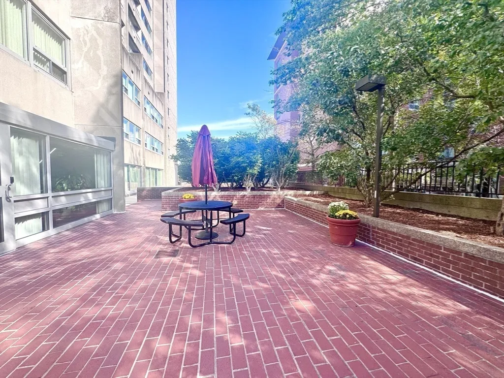 2 bed, 1 bath apartment for rent at 133 Park St Unit 1403, Coolidge Corner — photo 15 of 25