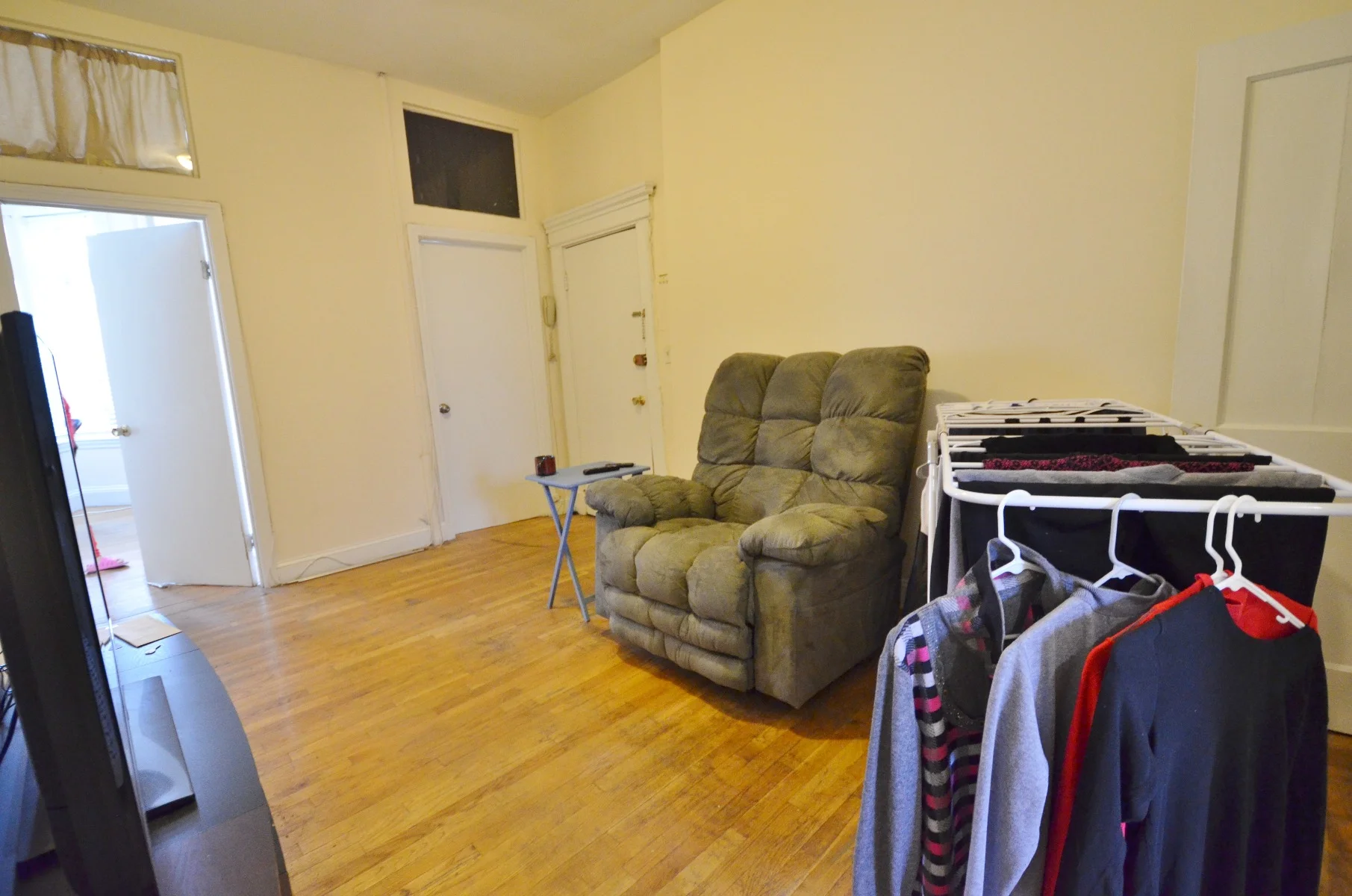 3 bed, 1 bath apartment for rent at 133 Peterborough St Unit 2, Fenway — photo 11 of 12