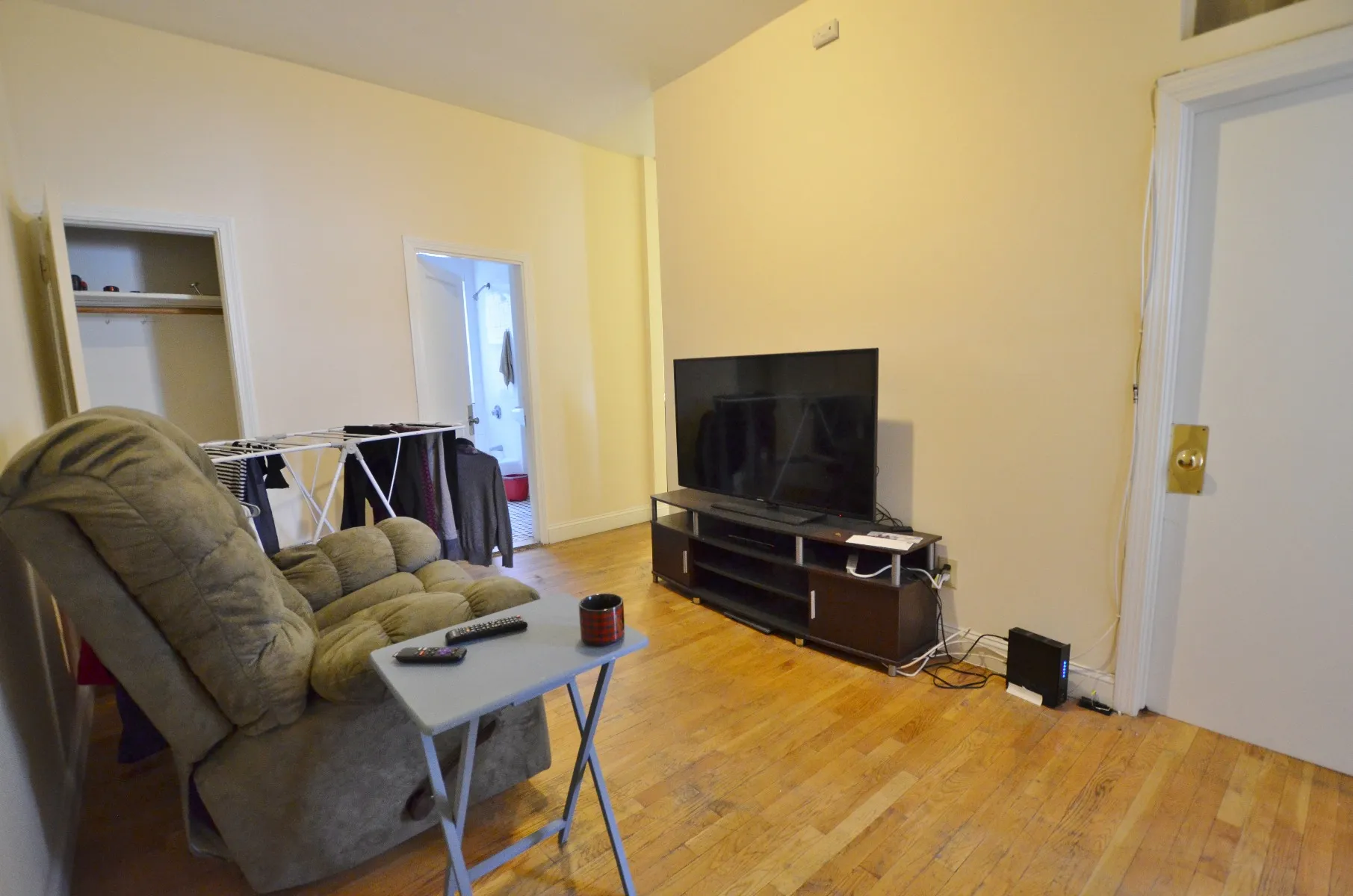 3 bed, 1 bath apartment for rent at 133 Peterborough St Unit 2, Fenway — photo 9 of 12