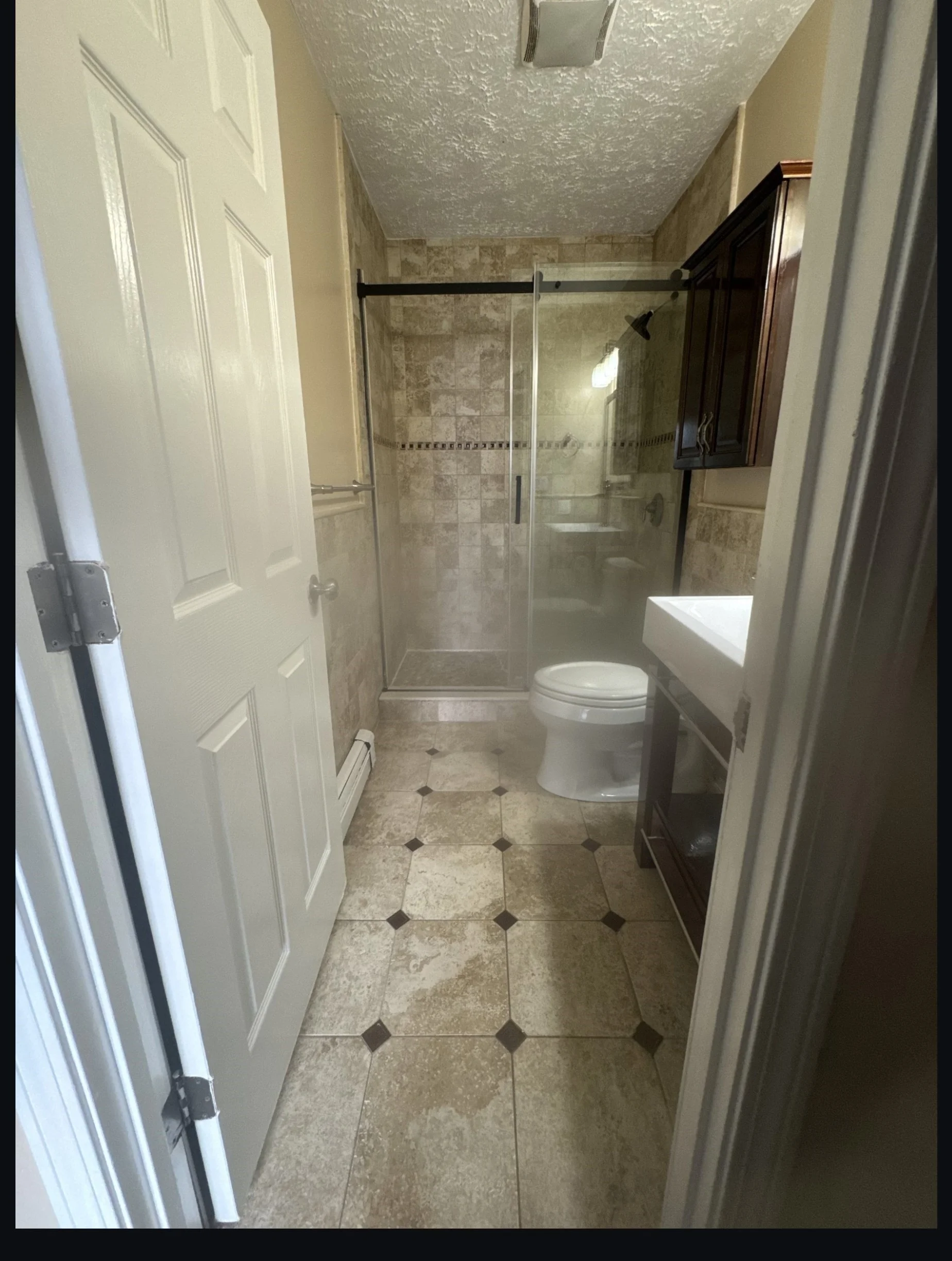 3 bed, 1 bath apartment for rent at 133 Pleasant St Unit 2, North Andover — photo 3 of 9