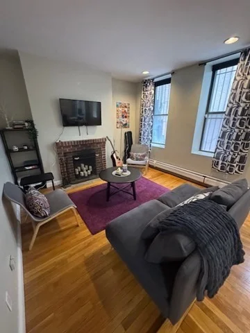 1 bed, 1 bath apartment for rent at 133 Saint Botolph St Unit 2, Back Bay — photo 1 of 12