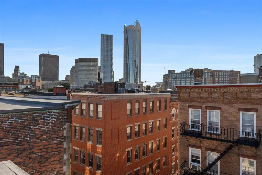 4 bed, 2 bath apartment for rent at 133 Salem St Unit PH, North End — photo 27 of 29
