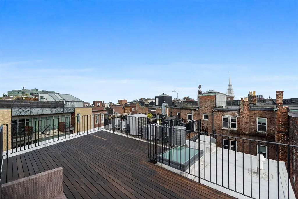 4 bed, 2 bath apartment for rent at 133 Salem St Unit PH, North End — photo 24 of 29