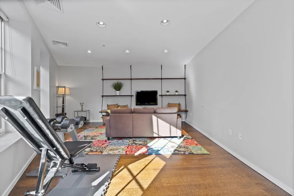 4 bed, 2 bath apartment for rent at 133 Salem St Unit PH, North End — photo 13 of 29