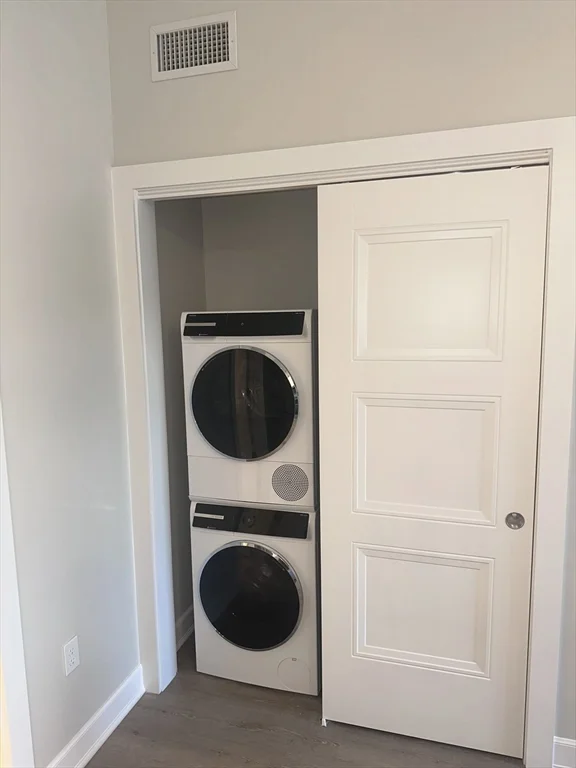 Studio bed, 1 bath apartment for rent at 133 Salem Unit 302, Revere — photo 5 of 13