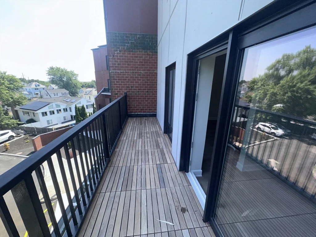 Studio bed, 1 bath apartment for rent at 133 Salem Unit 302, Revere — photo 4 of 13