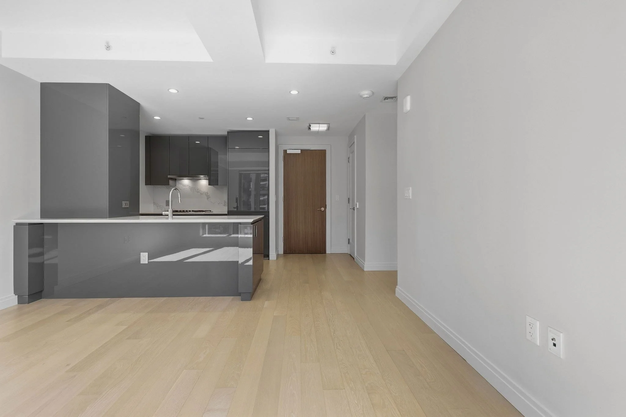 1 bed, 1 bath apartment for rent at 133 Seaport Blvd Unit 1107, South Boston — photo 6 of 36
