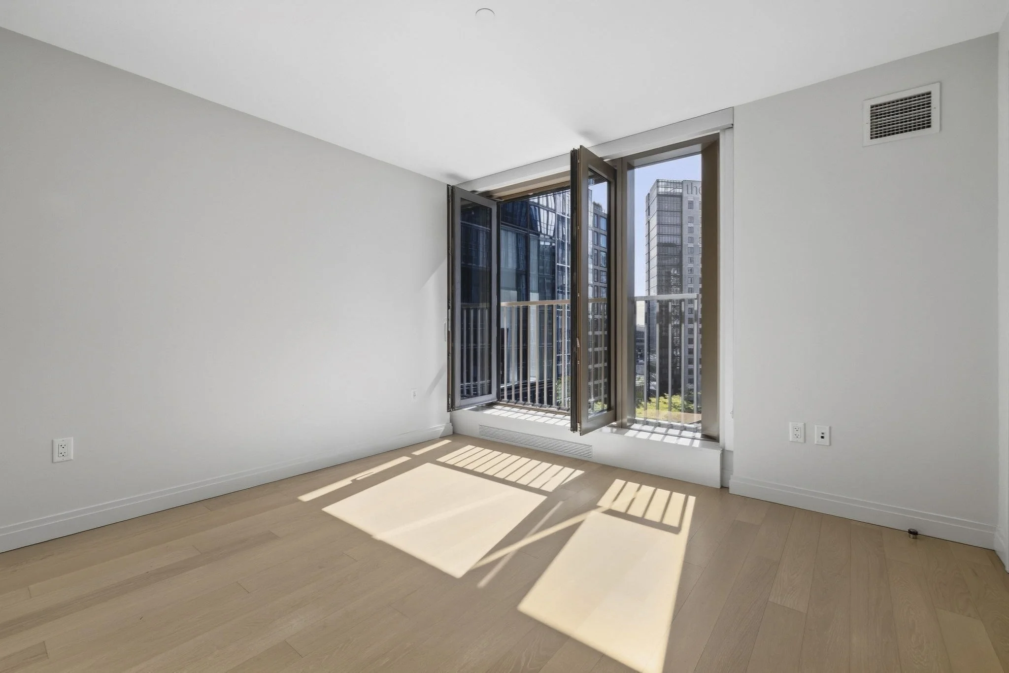 1 bed, 1 bath apartment for rent at 133 Seaport Blvd Unit 1107, South Boston — photo 14 of 36