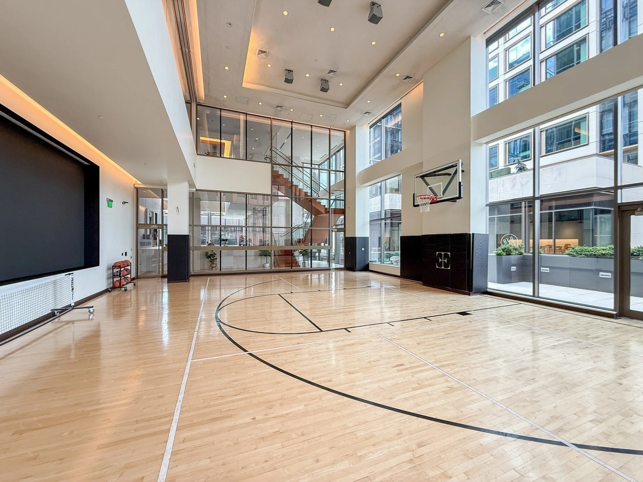 2 bed, 1 bath apartment for rent at 133 Seaport Blvd Unit 1116, South Boston — photo 30 of 38