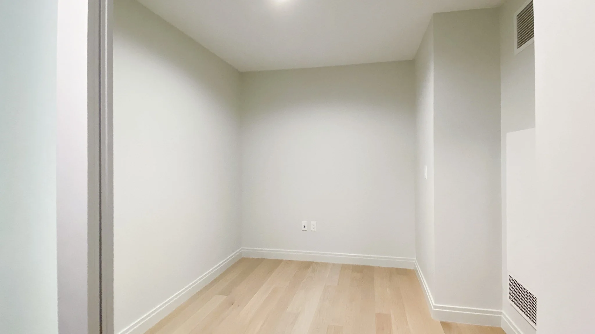 2 bed, 1 bath apartment for rent at 133 Seaport Blvd Unit 1116, South Boston — photo 12 of 38