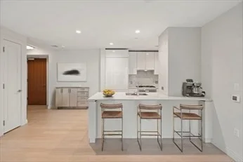 2 bed, 2 bath apartment for rent at 133 Seaport Blvd Unit 1509, South Boston — photo 3 of 26
