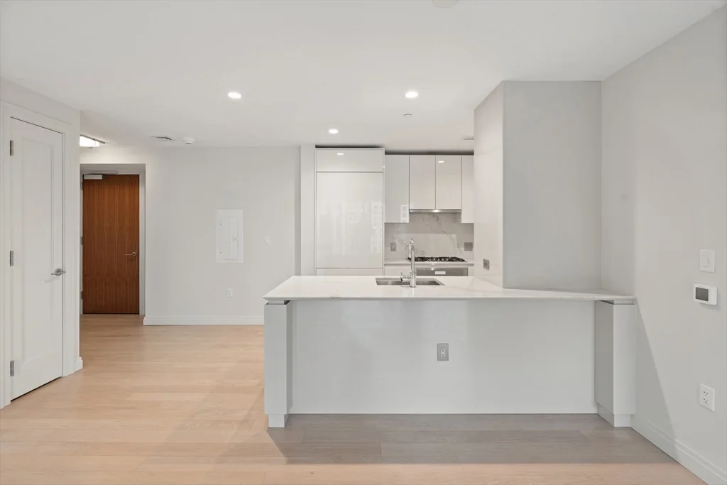 2 bed, 2 bath apartment for rent at 133 Seaport Blvd Unit 1509, South Boston — photo 4 of 26