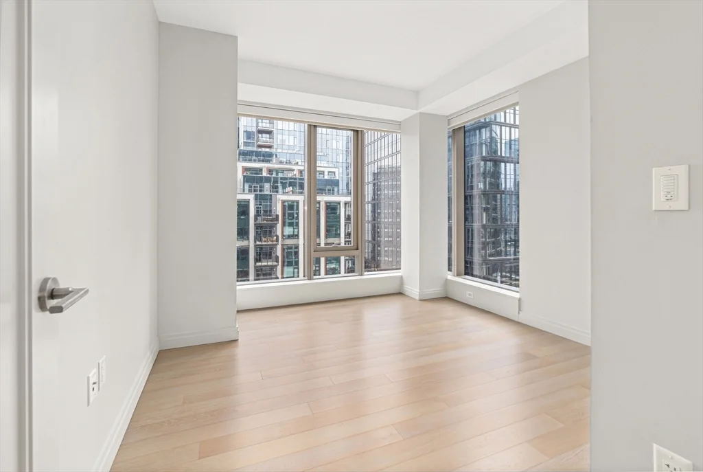 2 bed, 2 bath apartment for rent at 133 Seaport Blvd Unit 1509, South Boston — photo 10 of 26