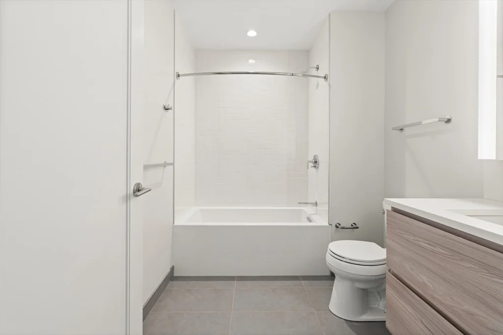 2 bed, 2 bath apartment for rent at 133 Seaport Blvd Unit 1509, South Boston — photo 12 of 26