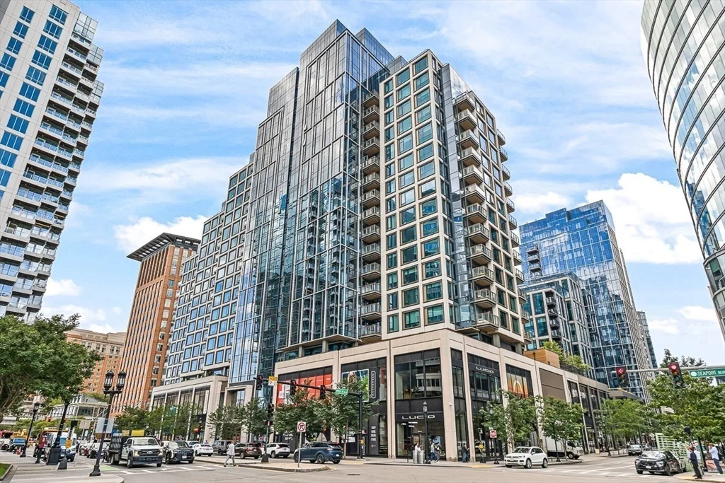 1 bed, 1 bath apartment for rent at 133 Seaport Blvd Unit 1516, Seaport District — photo 25 of 27