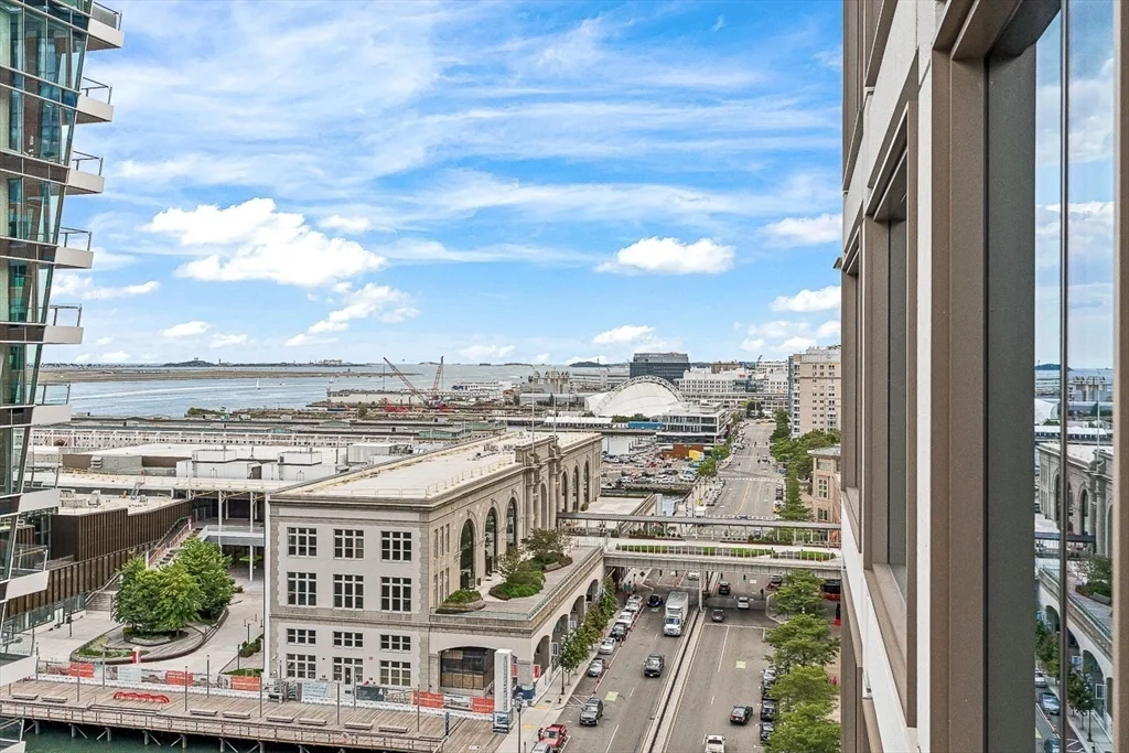 1 bed, 1 bath apartment for rent at 133 Seaport Blvd Unit 1516, Seaport District — photo 2 of 27