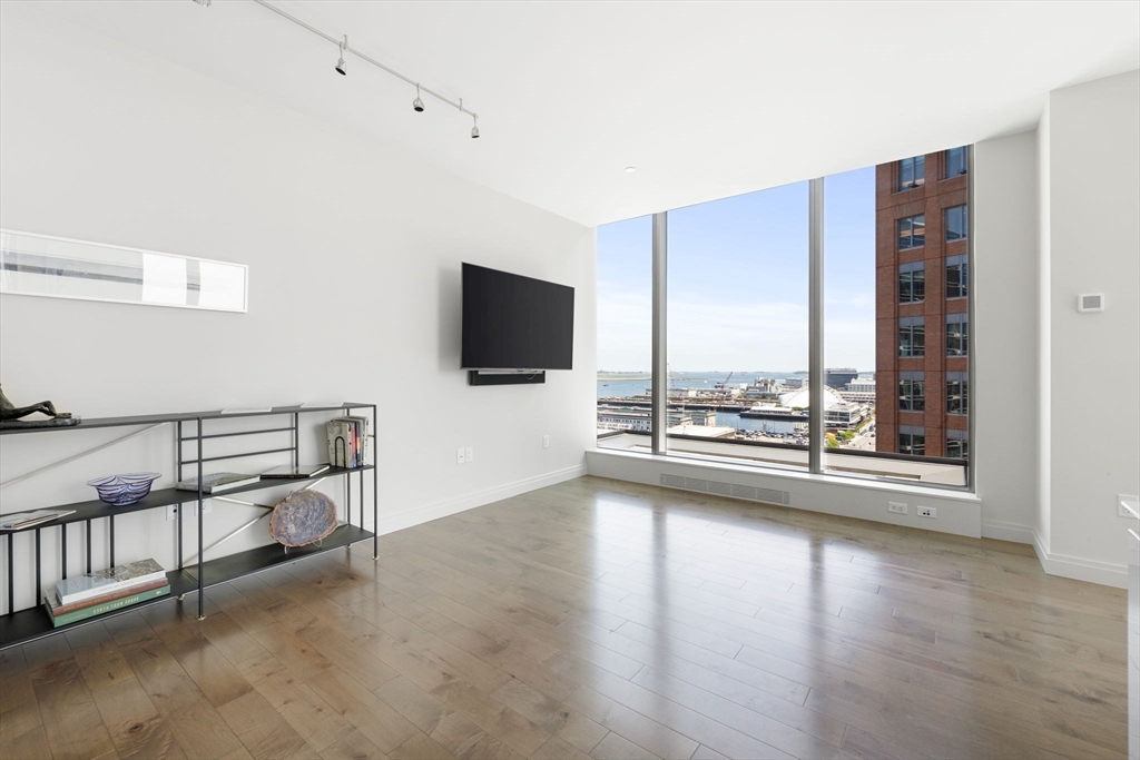 2 bed, 2 bath apartment for rent at 133 Seaport Blvd Unit 1723, Seaport District — photo 4 of 15