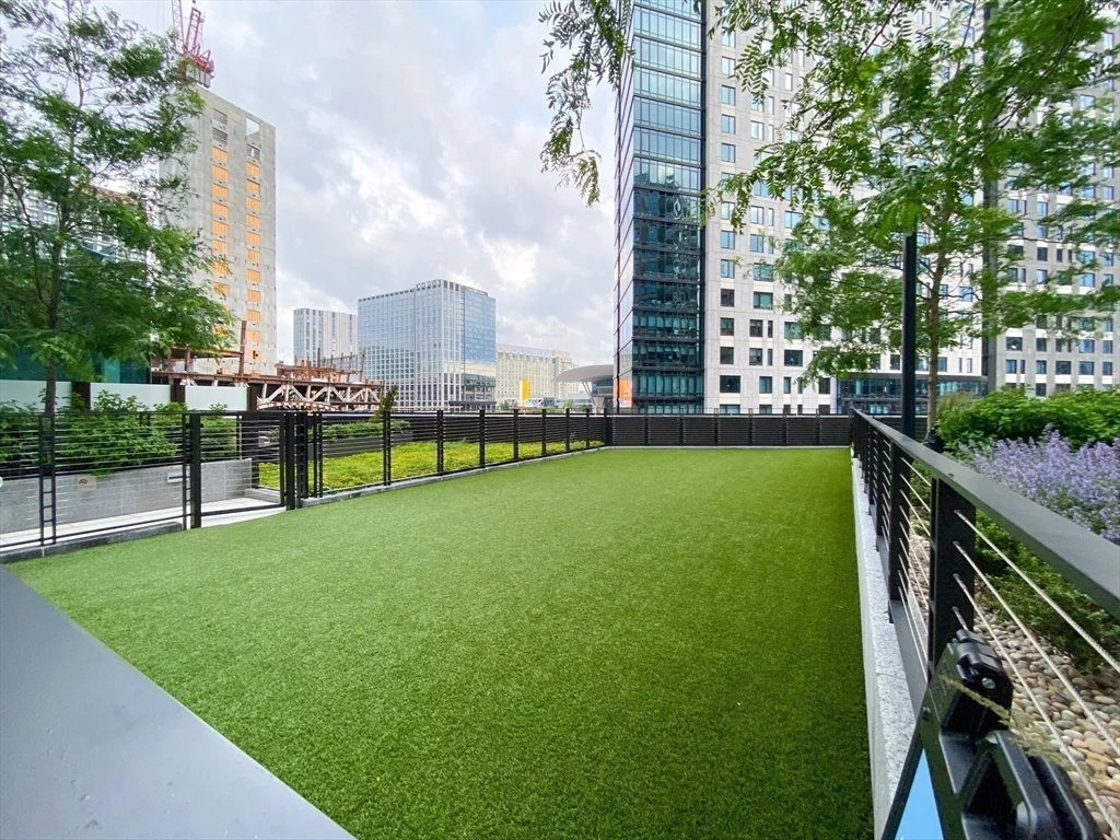 2 bed, 2 bath apartment for rent at 133 Seaport Blvd Unit 1902, Seaport District — photo 38 of 42