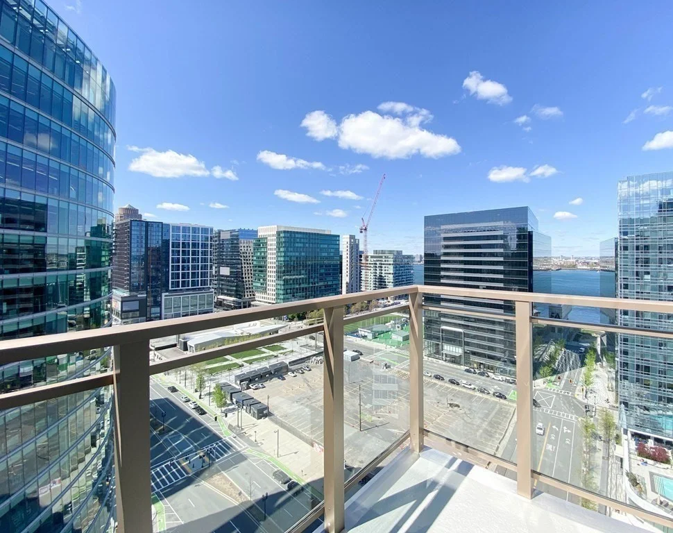2 bed, 2 bath apartment for rent at 133 Seaport Blvd Unit 1902, Seaport District — photo 11 of 42