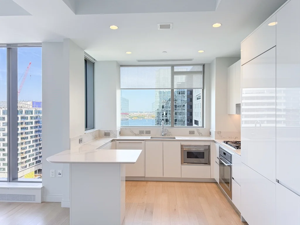 2 bed, 2 bath apartment for rent at 133 Seaport Blvd Unit 1902, Seaport District — photo 8 of 42