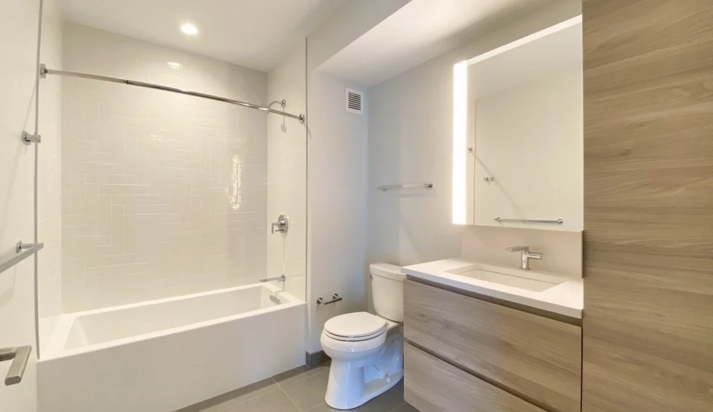 2 bed, 2 bath apartment for rent at 133 Seaport Blvd Unit 1902, Seaport District — photo 16 of 42