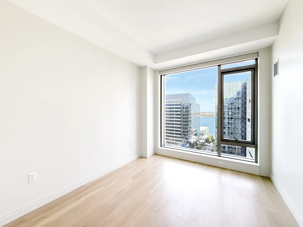 2 bed, 2 bath apartment for rent at 133 Seaport Blvd Unit 1902, Seaport District — photo 13 of 42