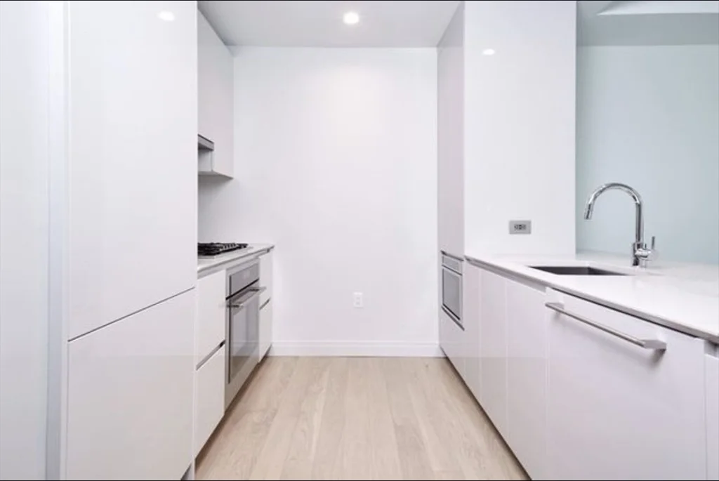 1 bed, 1 bath apartment for rent at 133 Seaport Blvd Unit 619, Seaport District — photo 6 of 13
